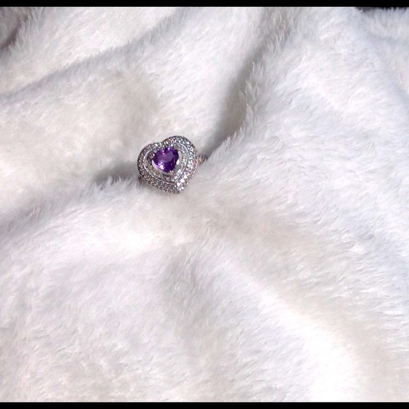 Huge Purple Amethyst, and White Sapphire,diamond ring - Picture 9 of 11